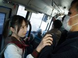 「気弱な子だと思ったら…」痴●したオヤジを死角に連れ込み精子が出なくなるまで説教射精させる痴女子○生 小柄J○ゆい